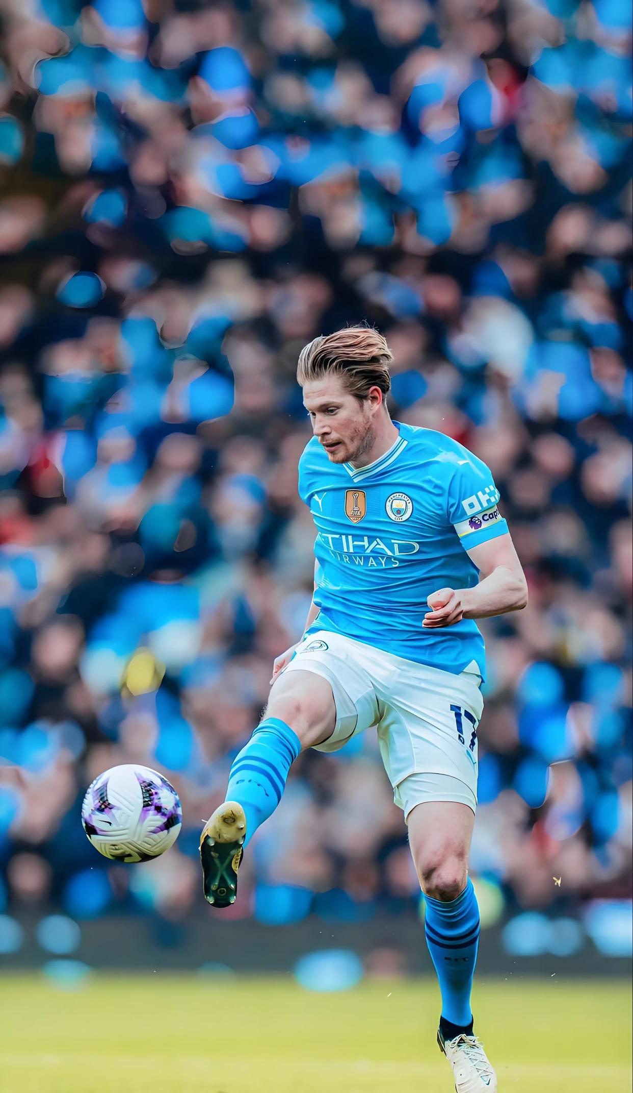 [图]席尔瓦梅开二度 青岛海牛客场战平成功保级