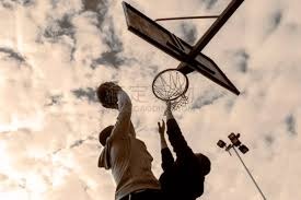 百家乐退隐的人，看局不入局（退出百家乐的人，旁观不入局）