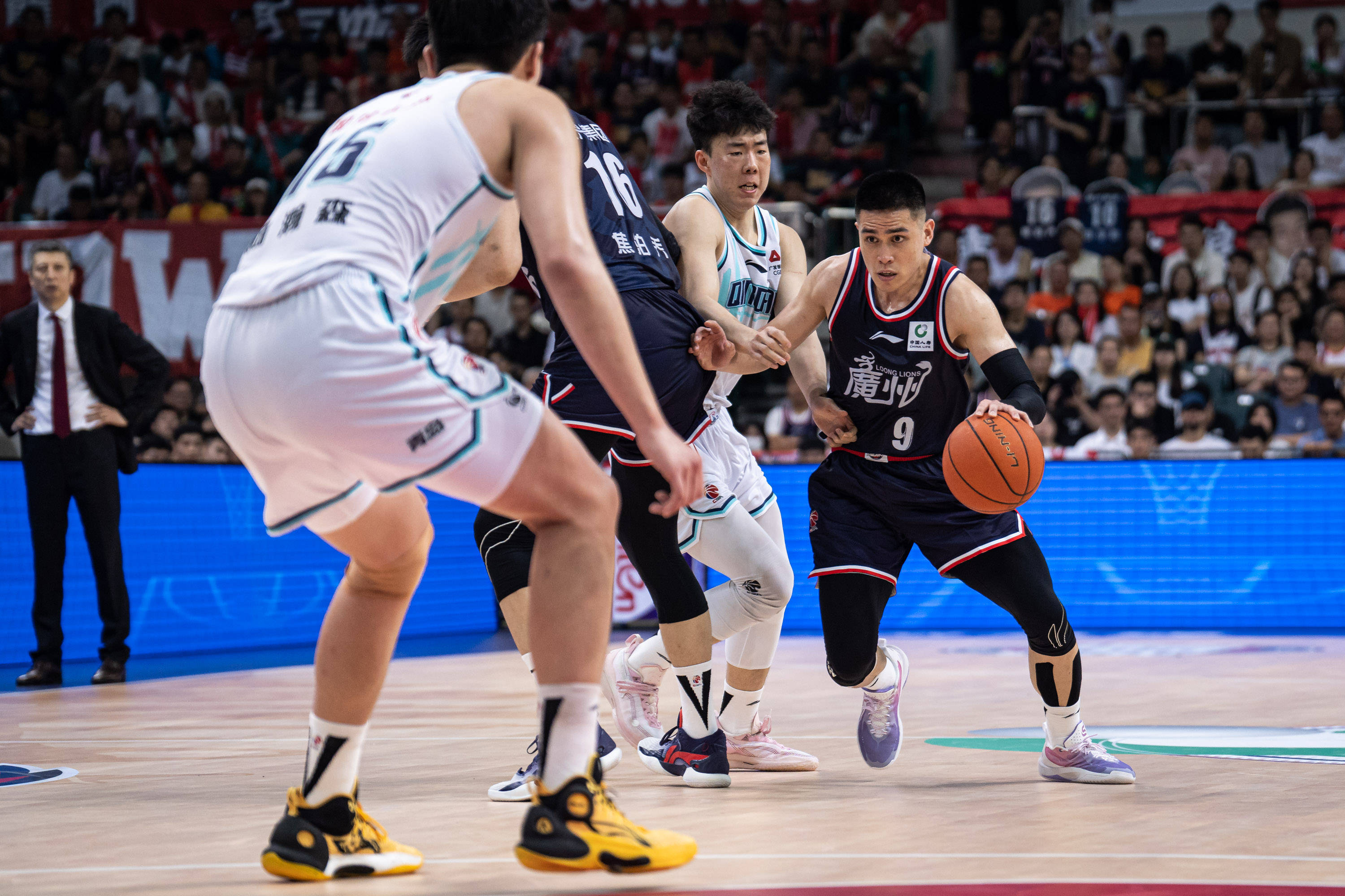 让波鸿不仅 让波鸿不仅